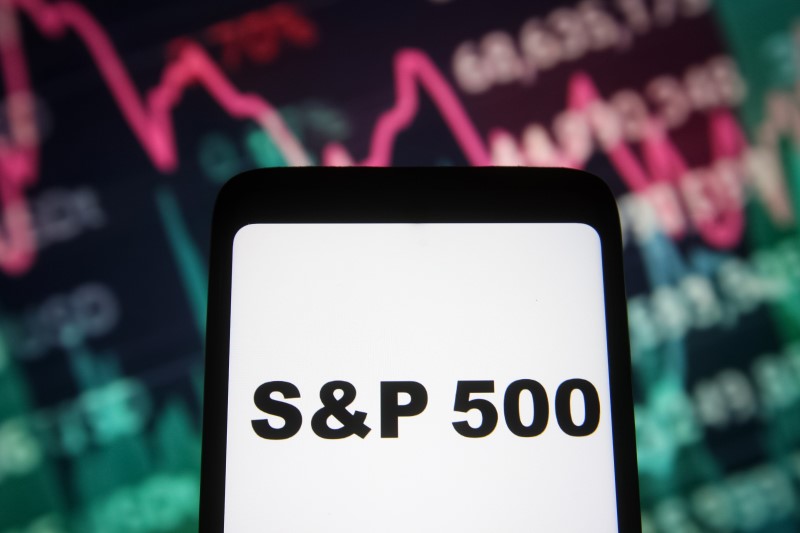 Падения S&P 500 почти на 20% ждет большинство инвесторов - опрос