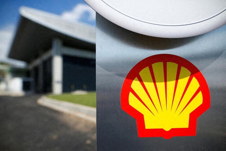 Shell начинает торги простыми акциями после реформирования структуры