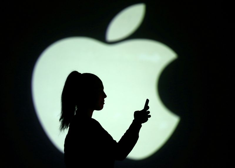 Apple превратит iPhone в платежные терминалы в рамках развития финтех-направления
