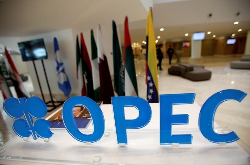 Комитет ОПЕК+ порекомендует сохранить текущий уровень добычи нефти