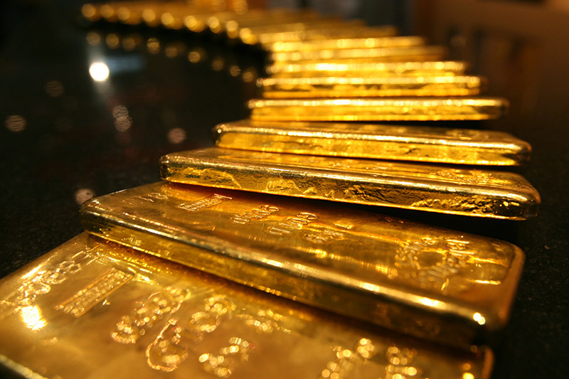 Золото стабилизировалось ниже $2000 перед публикацией данных CPI в США