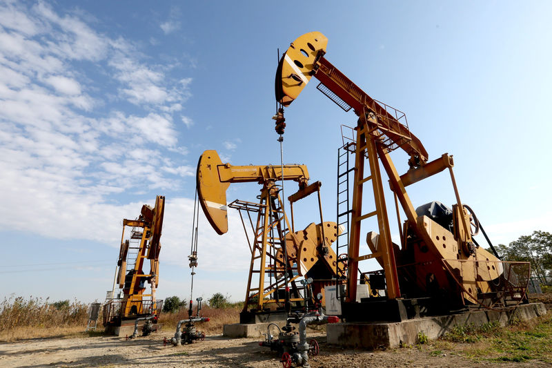 Нефть подорожала из-за ослабления ограничений в Китае