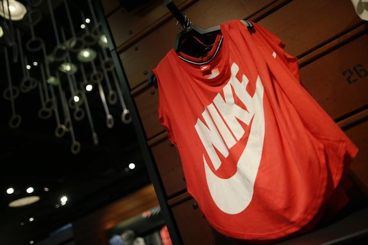 Nike уходит из России