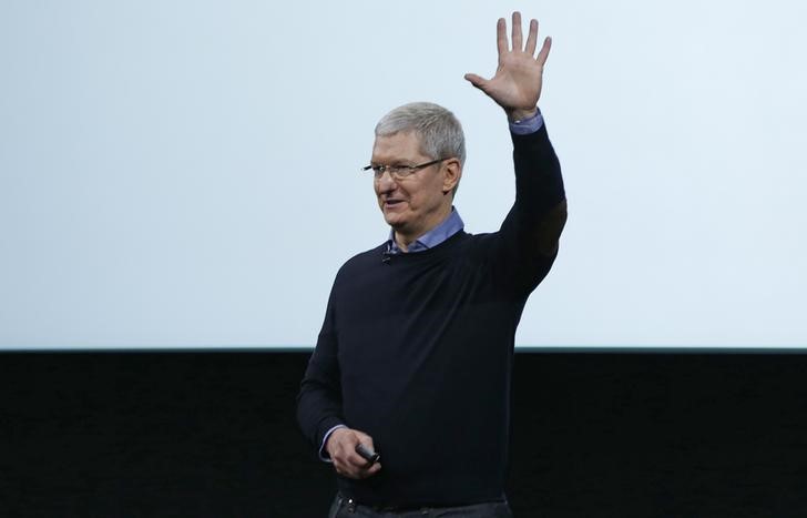 Главы Apple и Disney расскажут конгрессменам про Китай