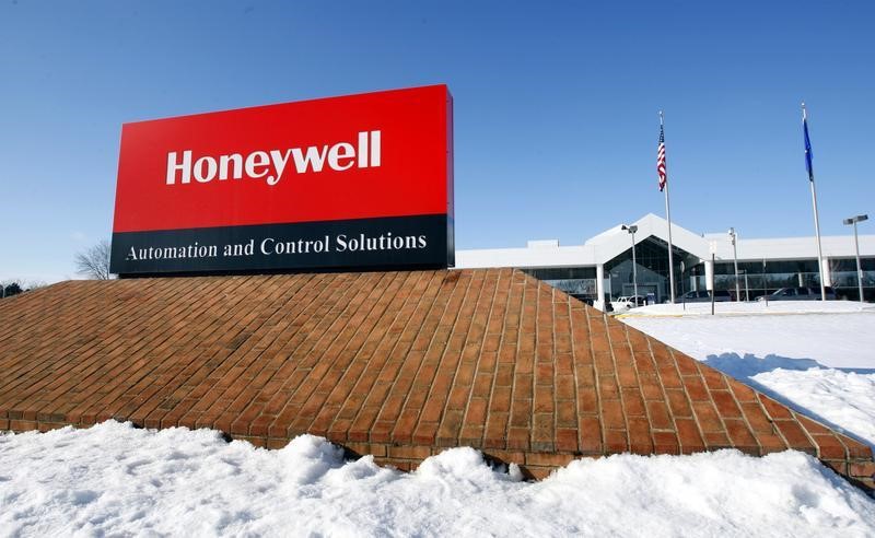 Honeywell: доходы побили прогнозы, прибыльa оказался ниже прогнозов в Q3
