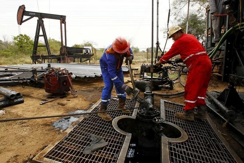 Нефтяные котировки перешли к росту на ожиданиях снятия ограничений в Китае, Brent - $87,57 за баррель