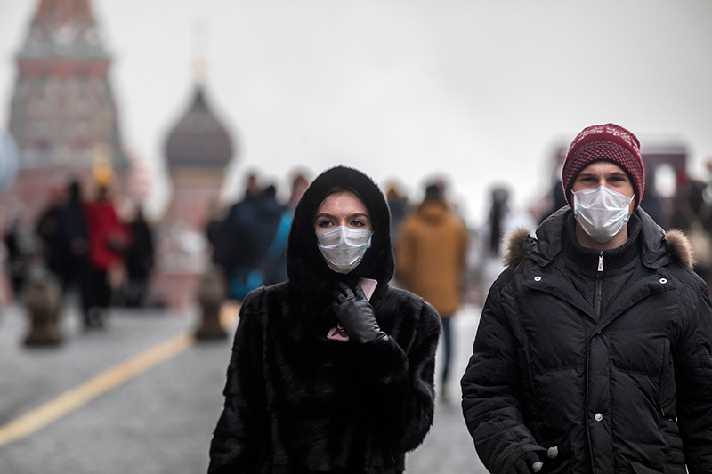 В России за сутки почти 100 тыс. новых заражений COVID-19