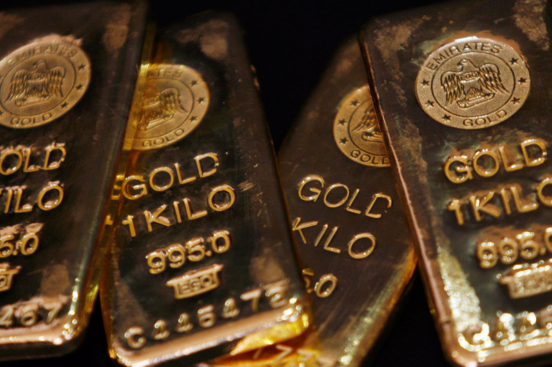 Цены на золото стабилизировались на фоне надежд на скорое снижение ставки